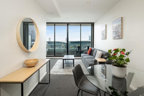 Waterfront Melbourne Apartments image 13